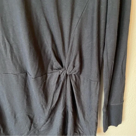 Athleta Nirvana Black Twist Front Long Sleeve Long Line Top size S Modal - Picture 4 of 6